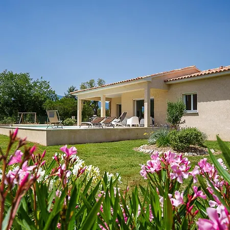 Camille Villa