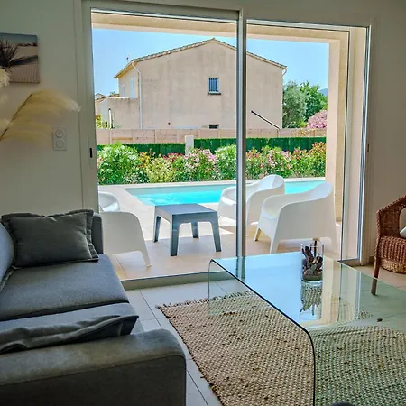 Camille Вилла *